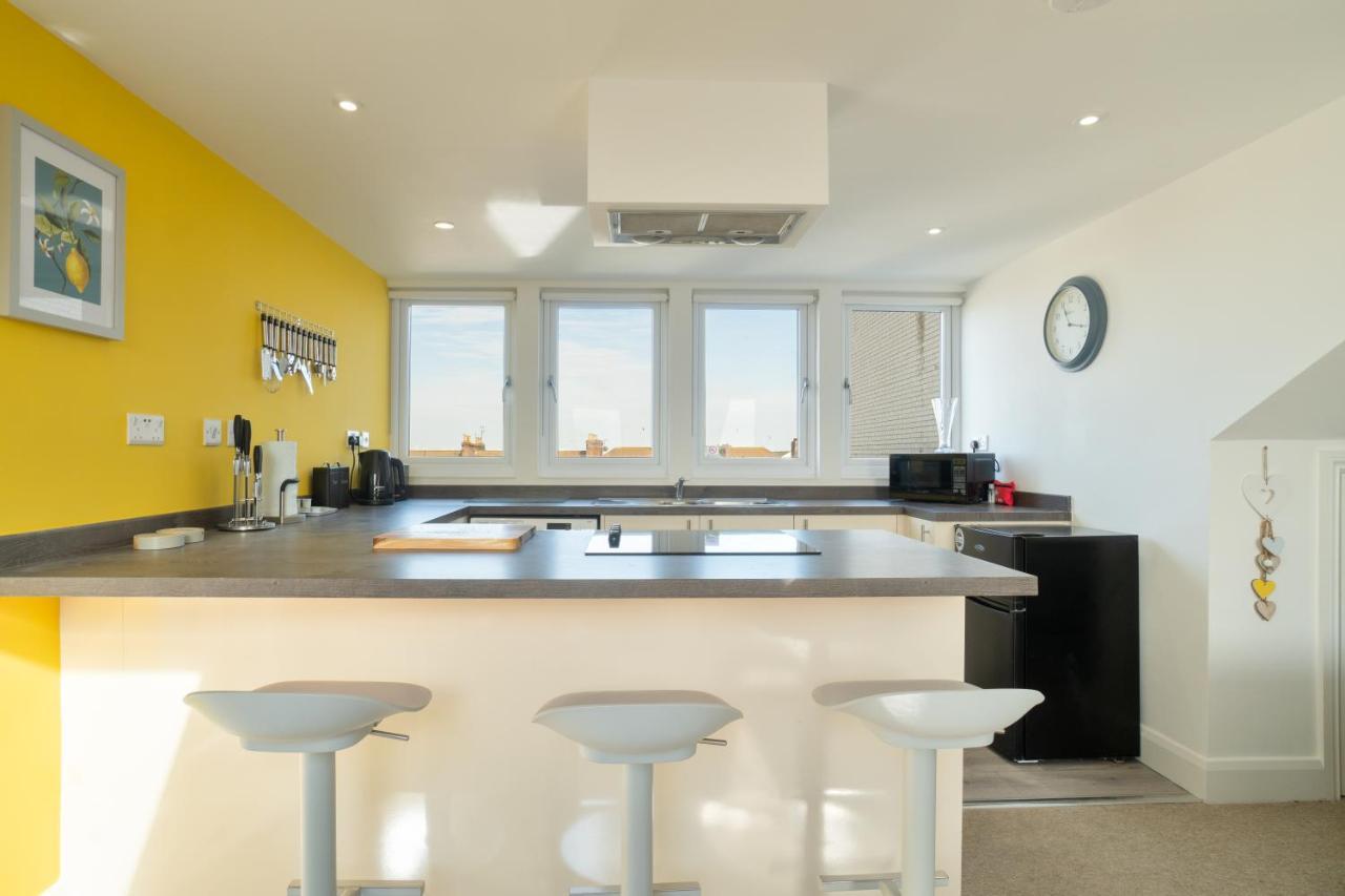 Stylish Herne Bay Apartment By The Sea ภายนอก รูปภาพ